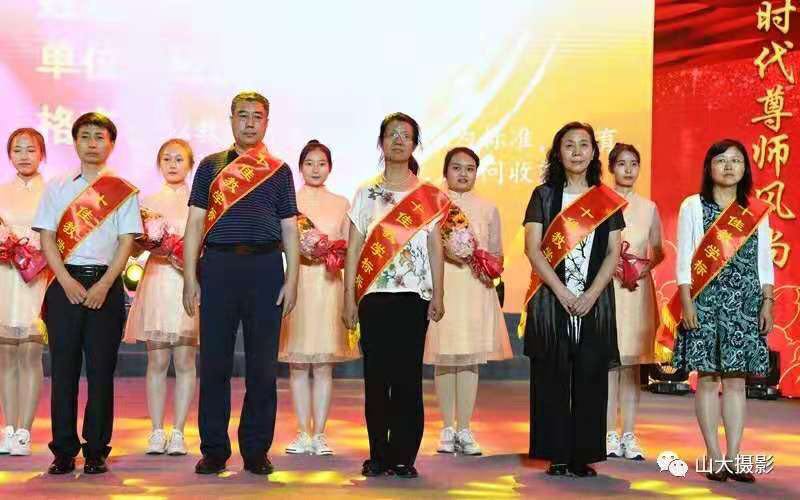 21edf3a4823c48d8882ea33d1caf8163.jpg