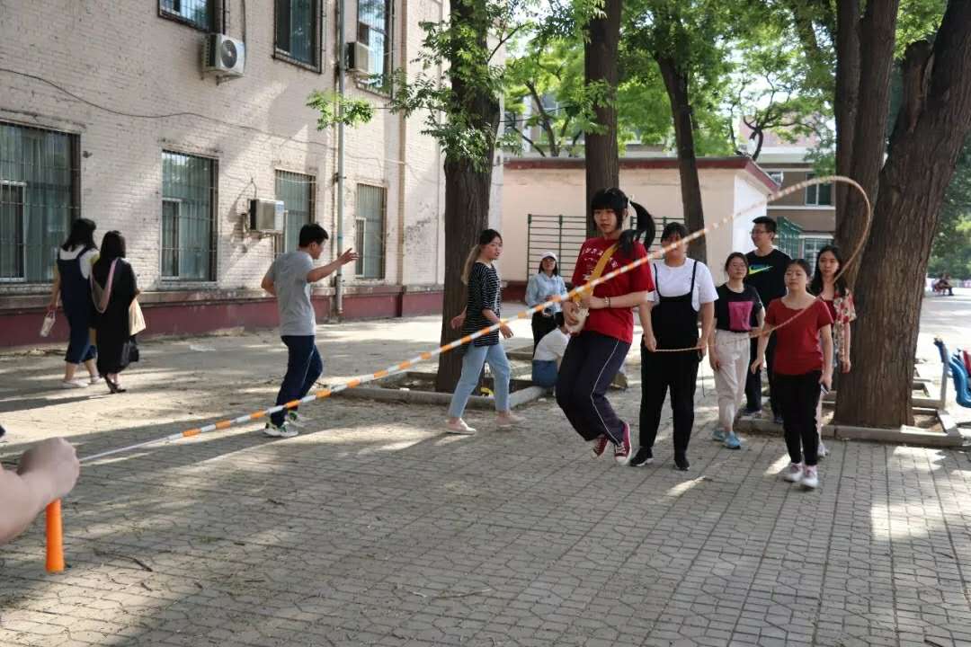 c1db911d33344d5cb1bc0a255a509680.jpg